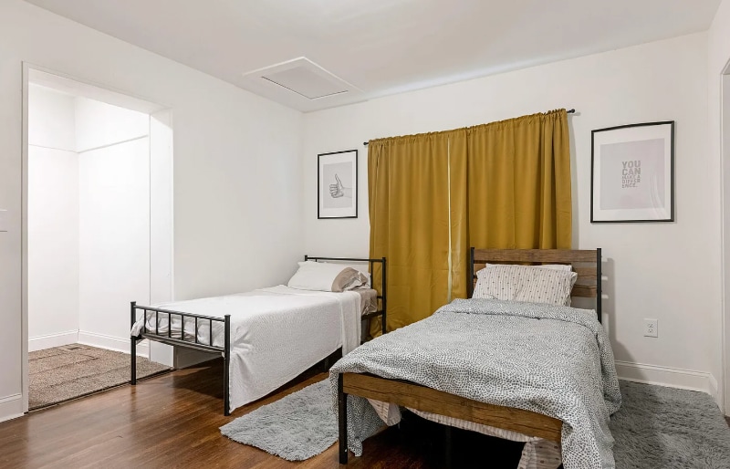 Building Photo - 1102 Ln St