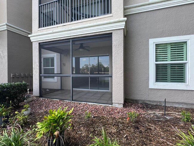 Building Photo - 3/2 Condo in Villaggio On The Lakes