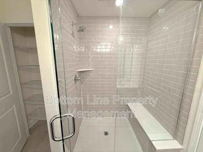 Building Photo - 1520 Cedar Tree Dr