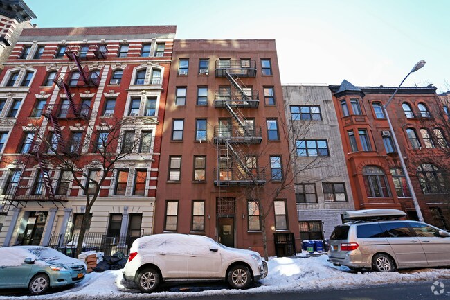 Building Photo - 8 W 105th St