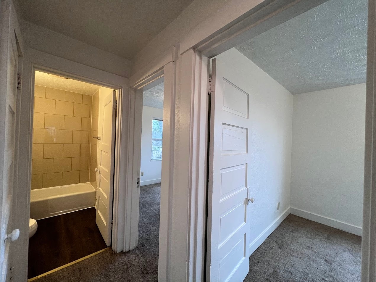 Building Photo - 610 Short St