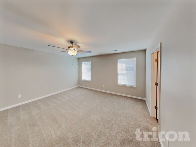Building Photo - 5322 Northridge Dr