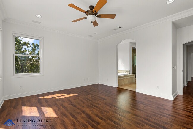 Building Photo - 26802 Pine Cliff Pl