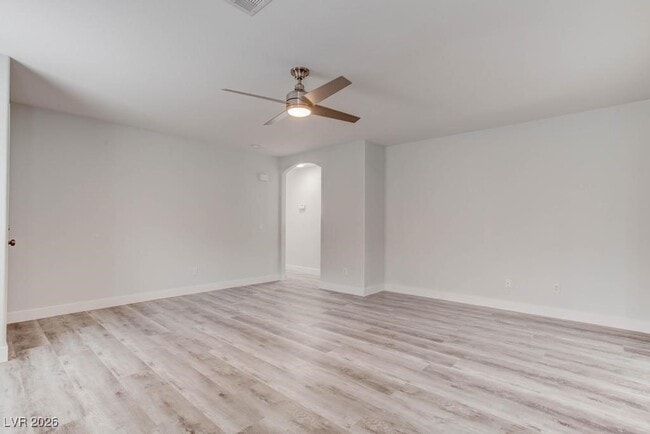 Building Photo - 4899 Lunetto Ave