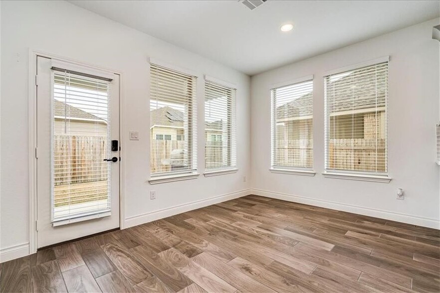 Building Photo - 101 Locklin Dr