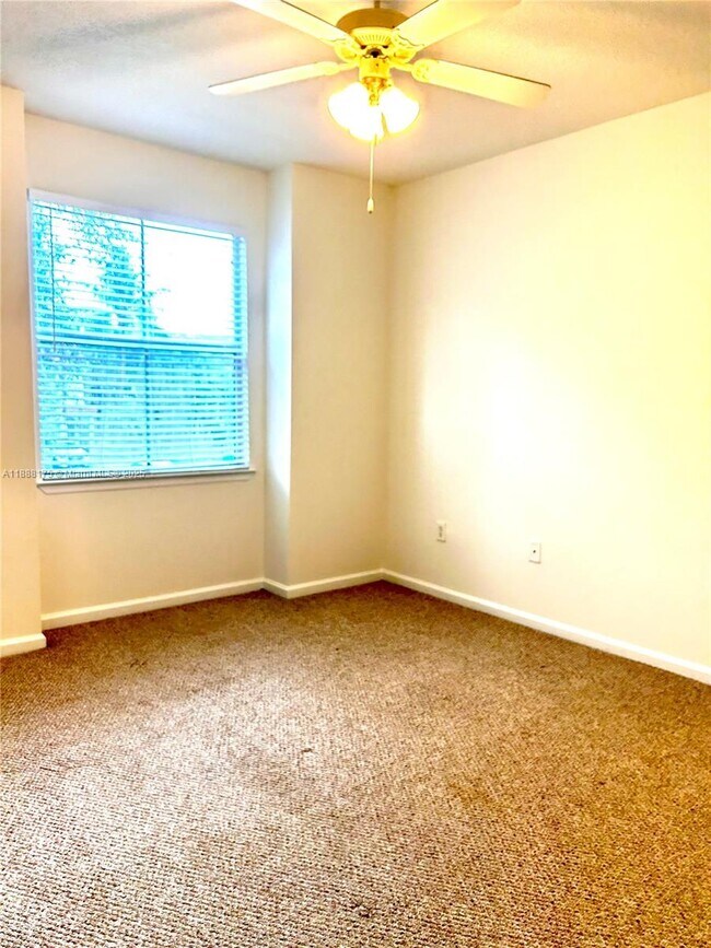 Building Photo - 2054 Alta Meadows Ln