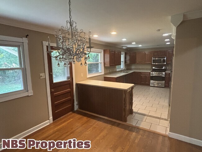 Building Photo - 6919 Haverhill Dr NW