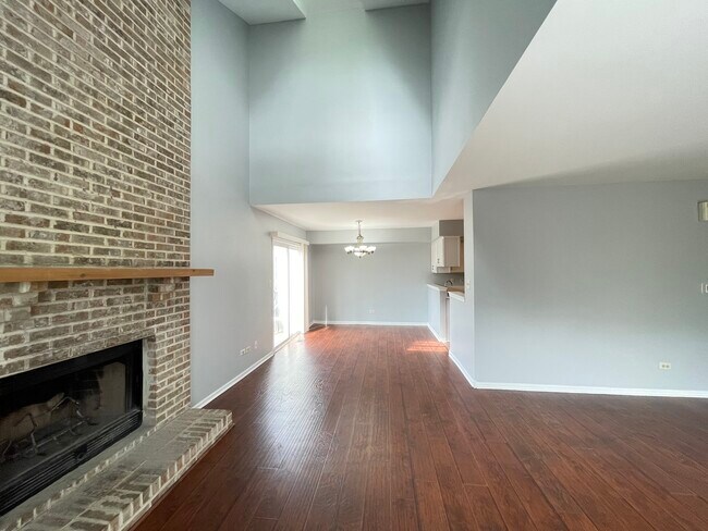 Building Photo - 3186 Anton Dr