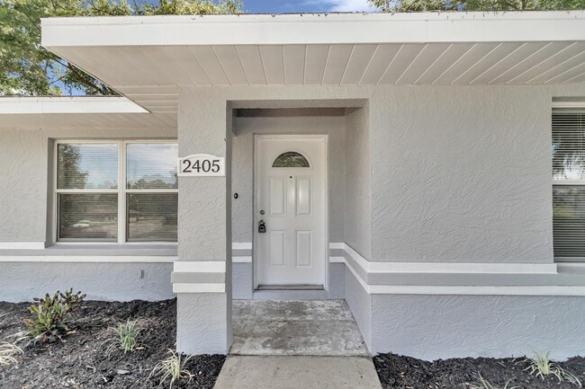 Building Photo - 2405 SE 46th Ct