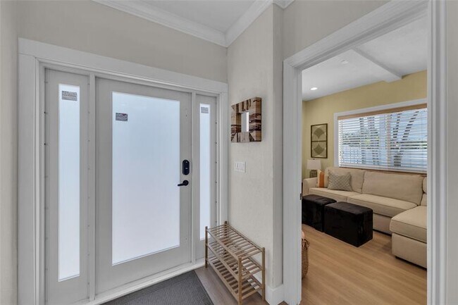 Building Photo - 4601 Bougainvilla Dr
