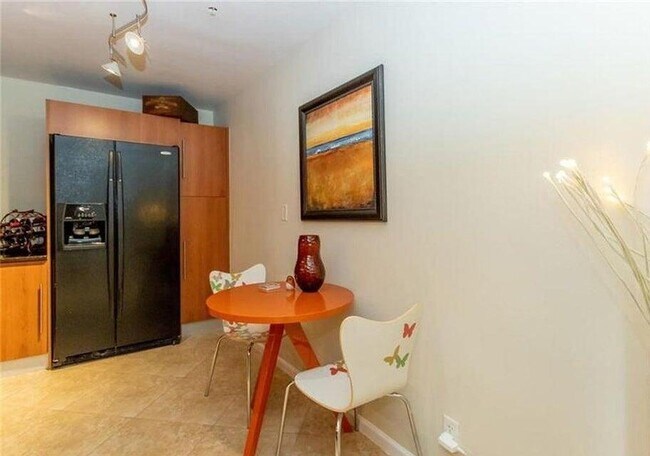 Building Photo - 3000 S Ocean Dr