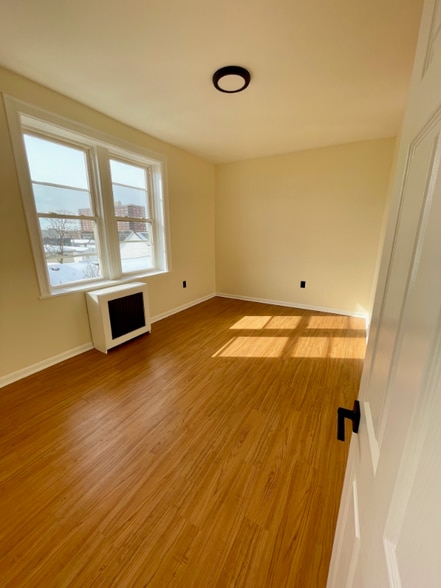 Building Photo - 500 8th St