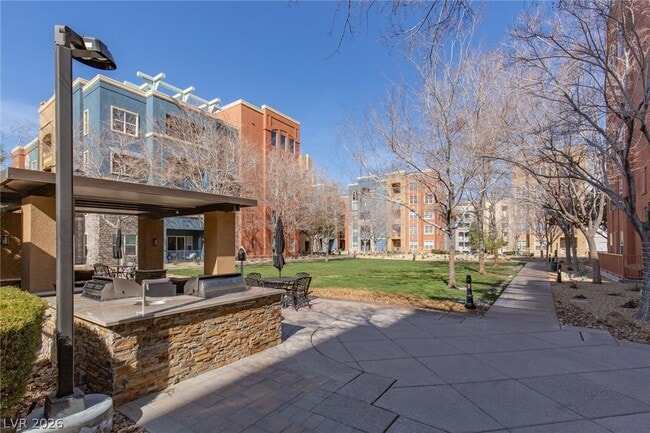 Building Photo - 50 E Serene Ave