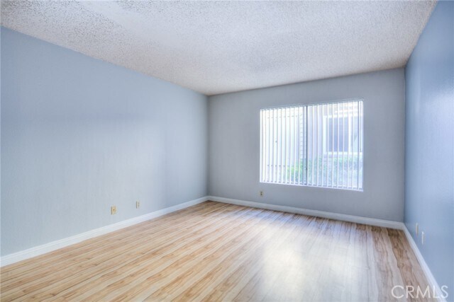 Building Photo - 3 Carriage Way