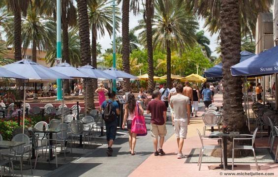 Building Photo - 1604 Drexel Ave