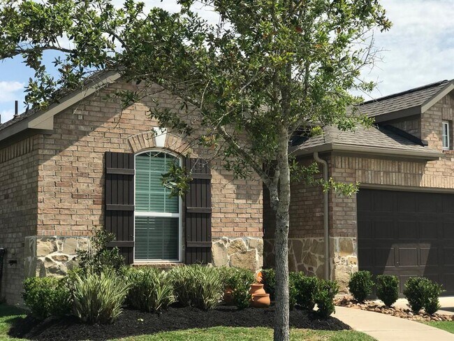 Primary Photo - 2211 Hidden Meadow Ln