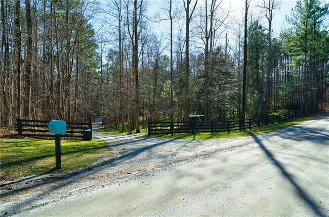 Building Photo - 10510 Rico Tatum Rd