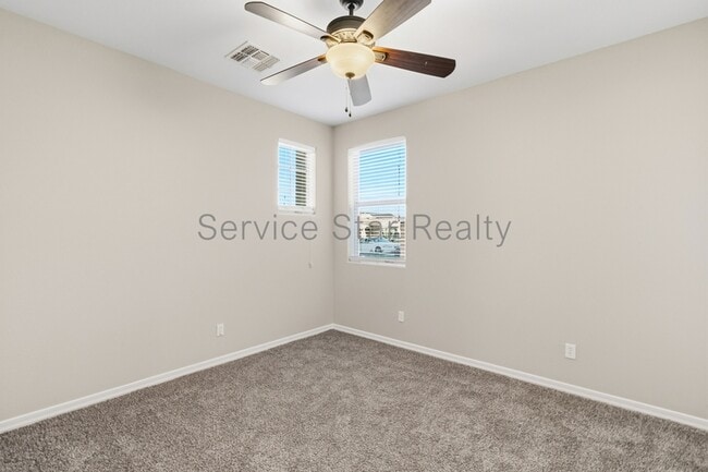 Building Photo - 14479 W Desert Flower Dr