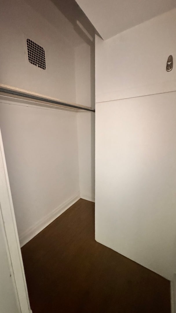 Building Photo - 4441 N Central Ave