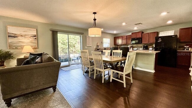 Building Photo - 11521 Southern Creek Dr