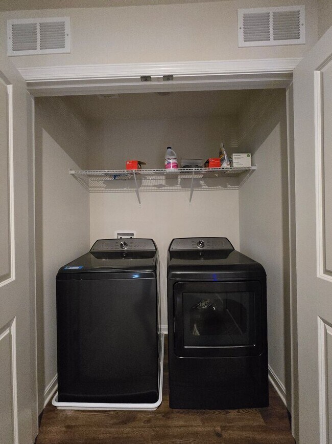 Building Photo - Beautiful Nearly-New Townhome for Rent in Havre de Grace, MD