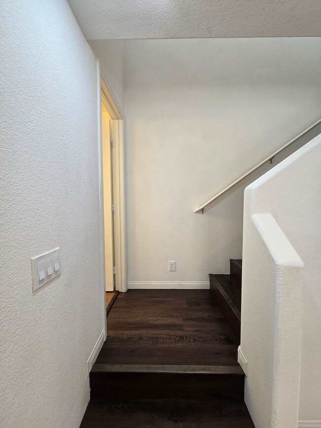 Building Photo - A Fabulous 3 Bedroom, 2 Bathroom  HOME IN ...