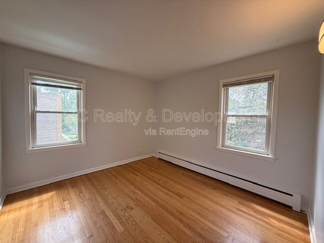 Building Photo - 2701 N Sayre Ave