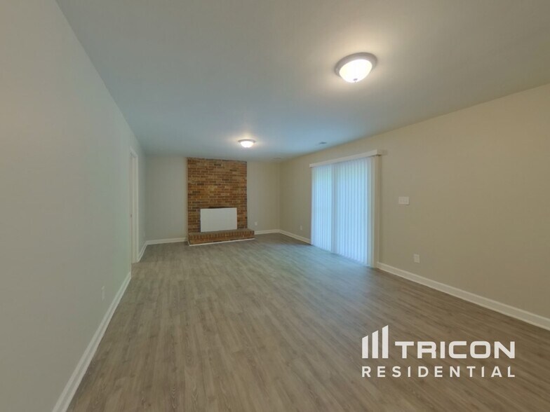Building Photo - 6638 Brunning Glen Ct