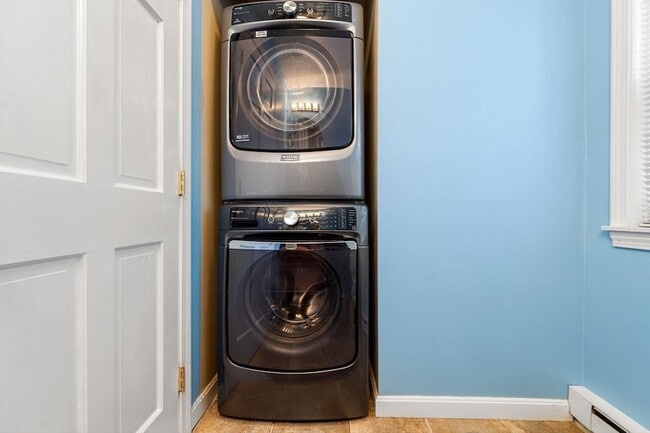 Building Photo - 168 Grafton St