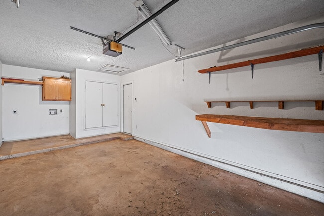Building Photo - 2107 La Salle Ave