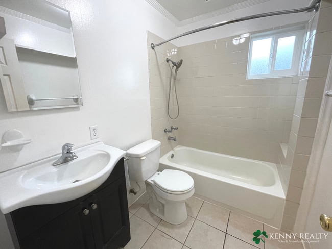 Building Photo - Two Bedroom Home in South San Francisco Ne...