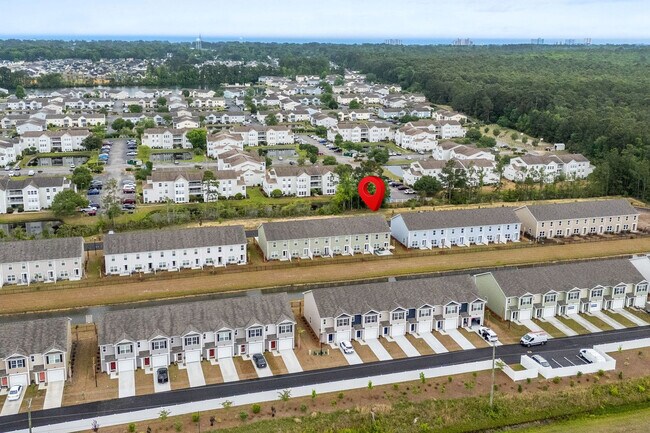 Building Photo - 332 Bayou Loop
