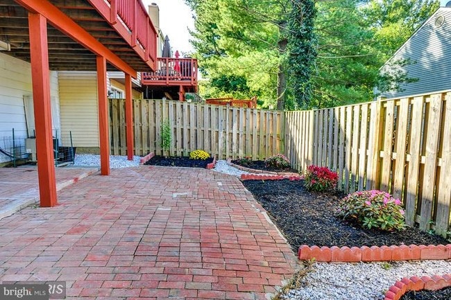 Building Photo - 6627 Briarleigh Way