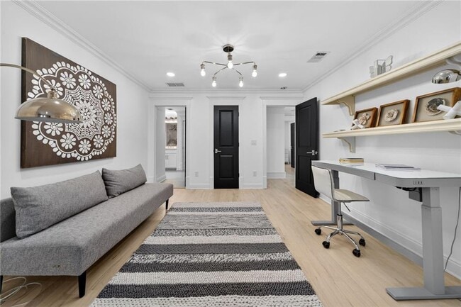 Building Photo - 1812 Wellbourne Dr NE