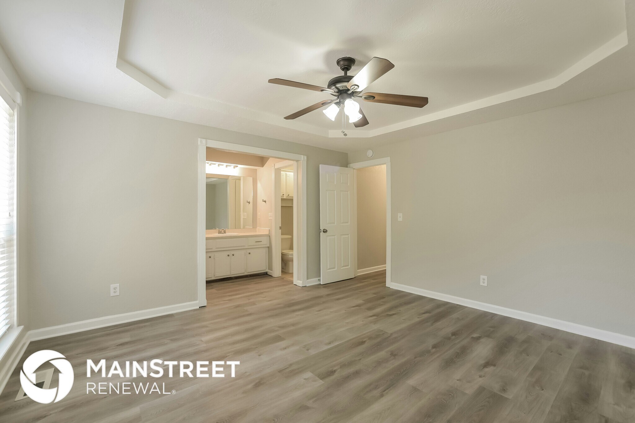 Building Photo - 9840 Willow Wind Dr