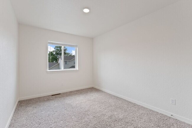 Building Photo - 19308 E Sprague Ave