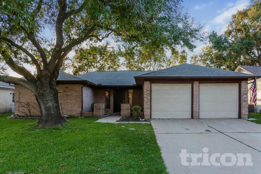 Primary Photo - 3815 Shadow Trail