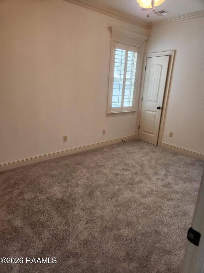 Building Photo - 119 Metairie Ct