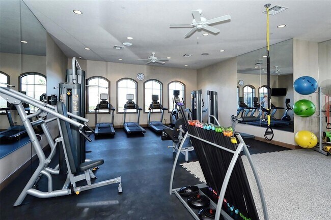 Building Photo - 8137 Gabanna Dr