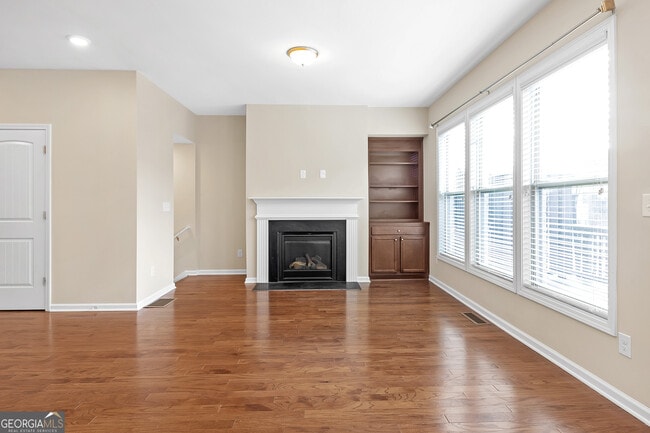 Building Photo - 836 Ivy Vine Way