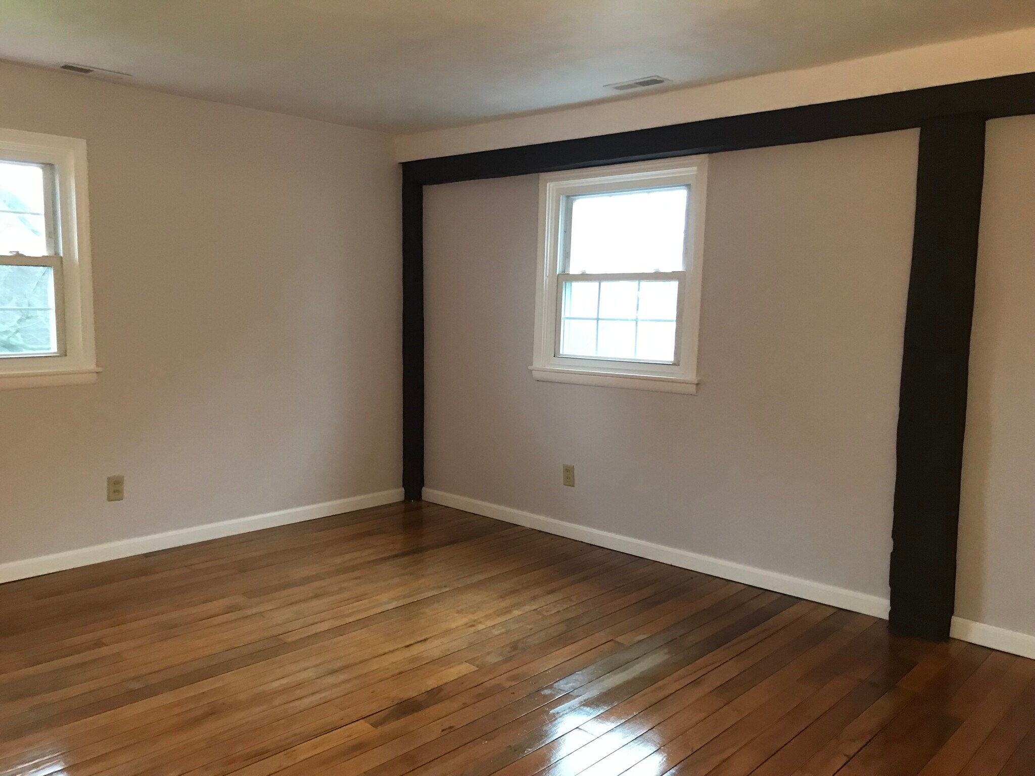 Building Photo - 11220 Vista Dr