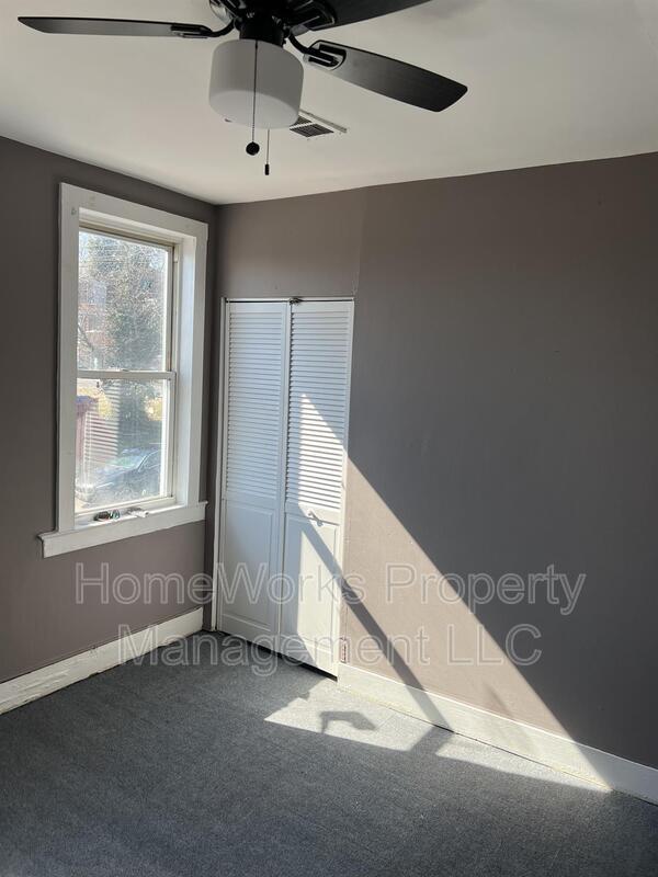 Building Photo - 1508 Hazel St