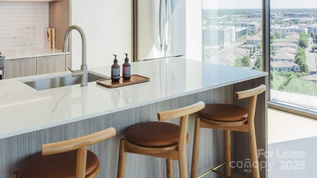 Building Photo - 2161 Hawkins St