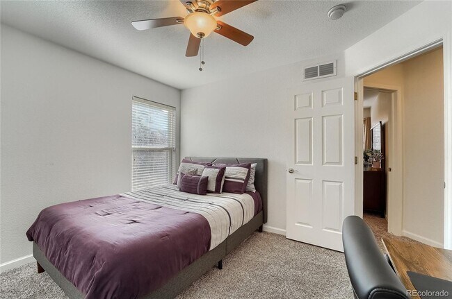 Building Photo - 1320 61st Ave