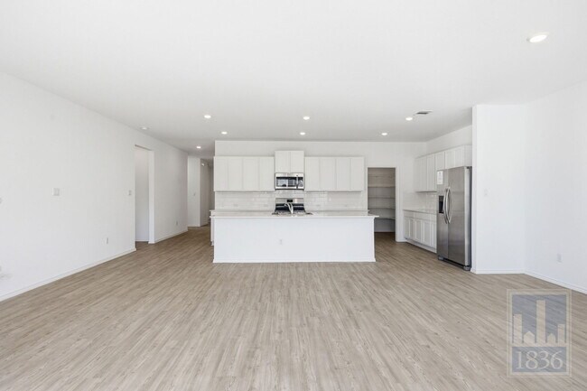 Building Photo - 106 Arbordale St