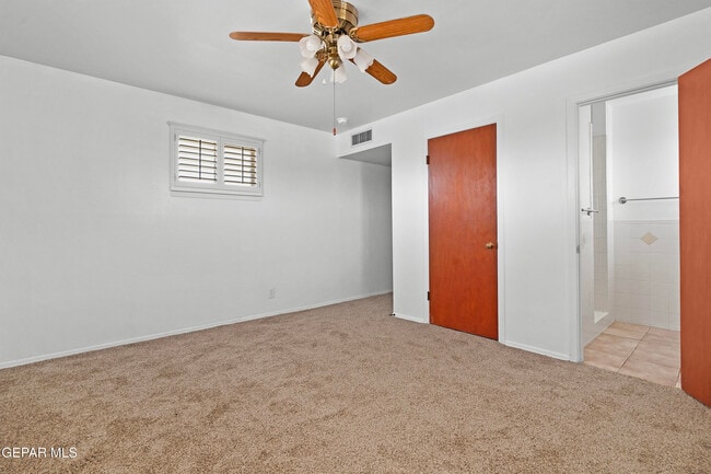 Building Photo - 9532 Waverly Dr