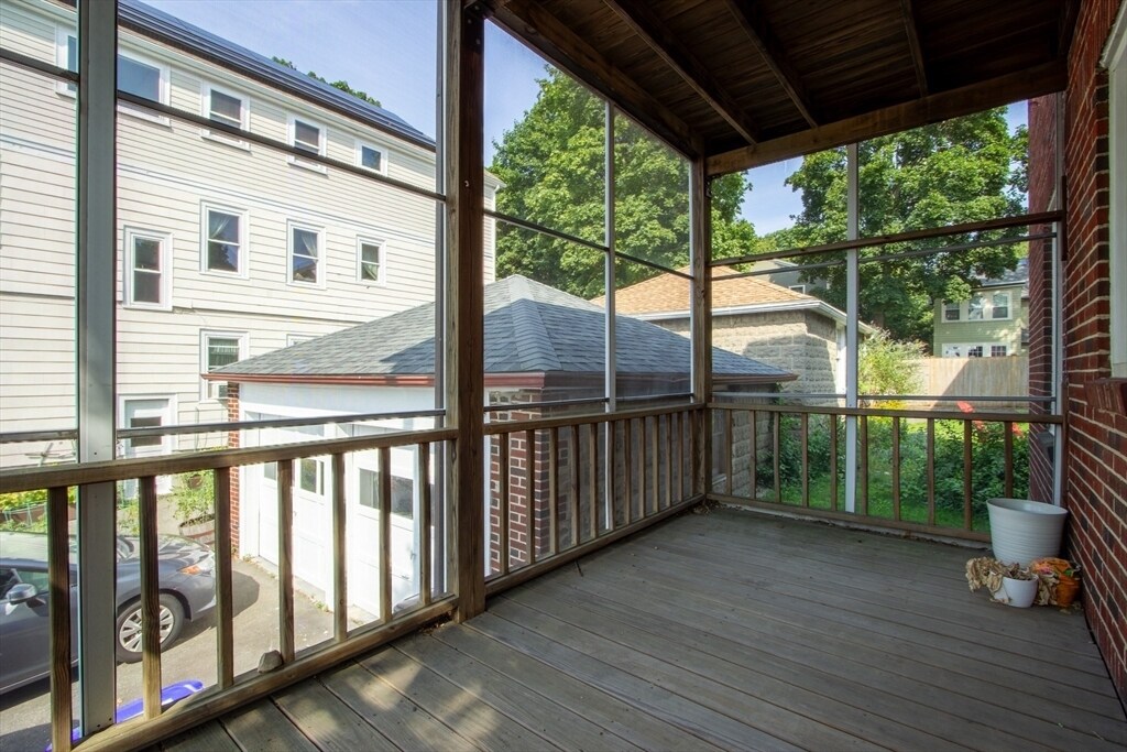 Building Photo - 62 Orchardhill Rd