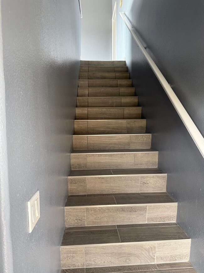 Building Photo - 2716 Main St