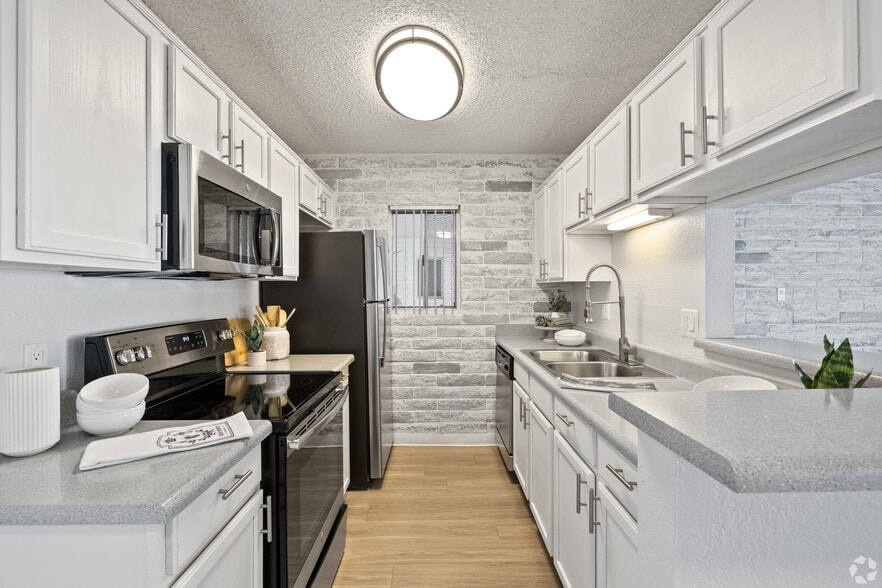 Primary Photo - Fireside East Apartments