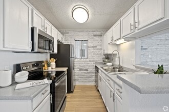 Building Photo - Fireside East Apartments